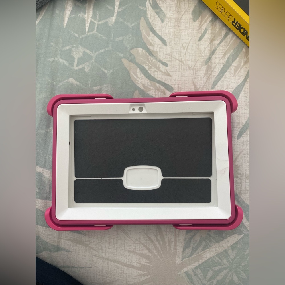 OtterBox - Picture 3 of 4